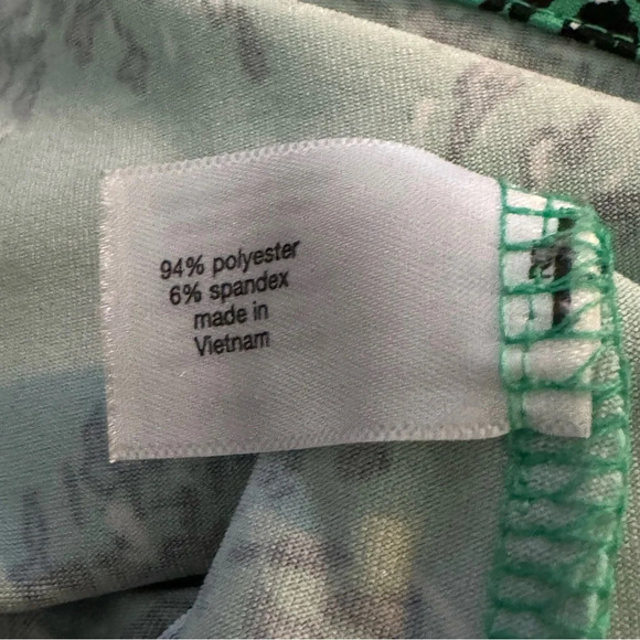 Lane Bryant 14 16 XL Shirt Top Green Floral Short Sleeve Keyhole Round Neck - Picture 6 of 7